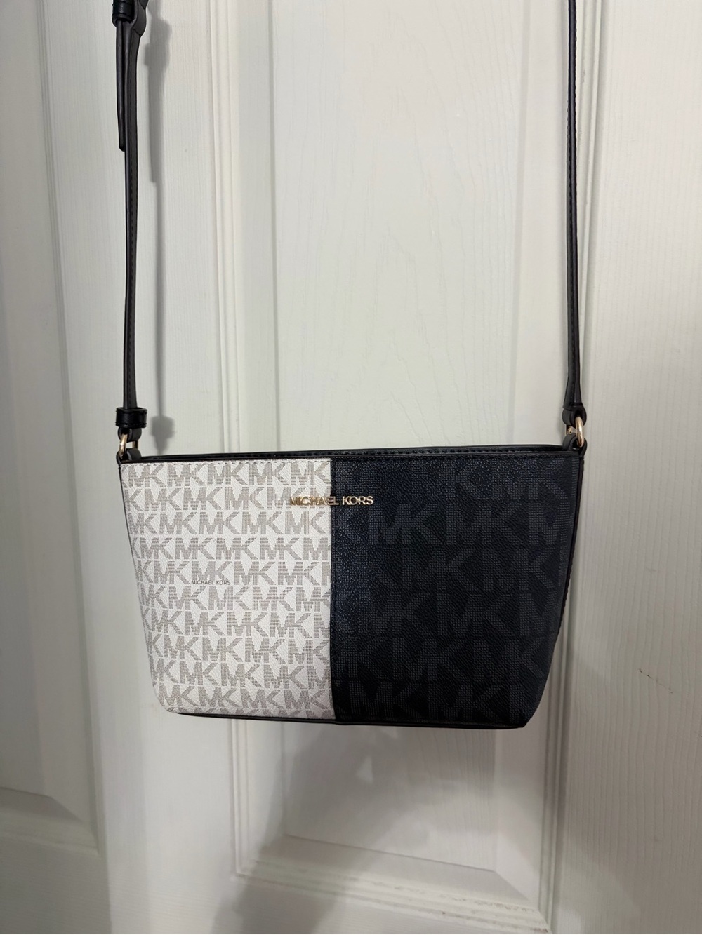 Michael Kors Two-Tone Signature Crossbody in Black & White